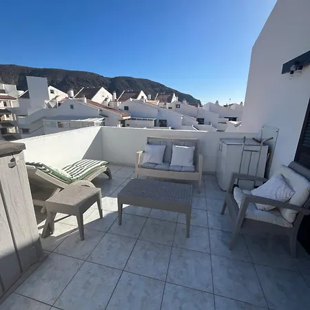 Sea View Penthouse Or With Large Terrace In Cristianos Appartement