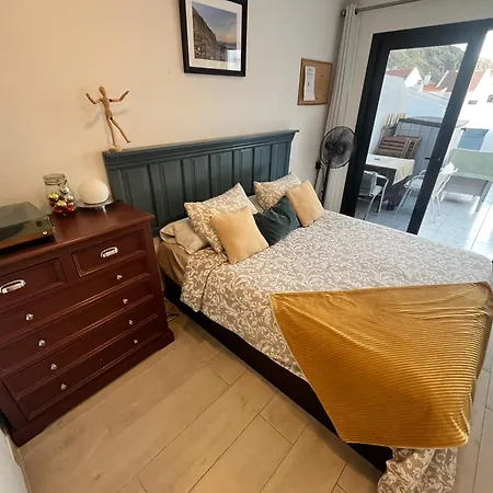 Sea View Penthouse Or With Large Terrace In Cristianos