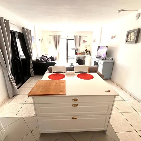 Апартаменты Sea View Penthouse Or With Large Terrace In Cristianos Лос Кристианос