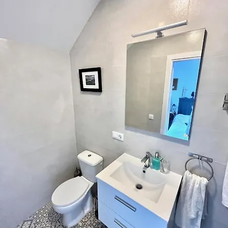 Sea View Penthouse Or With Large Terrace In Cristianos